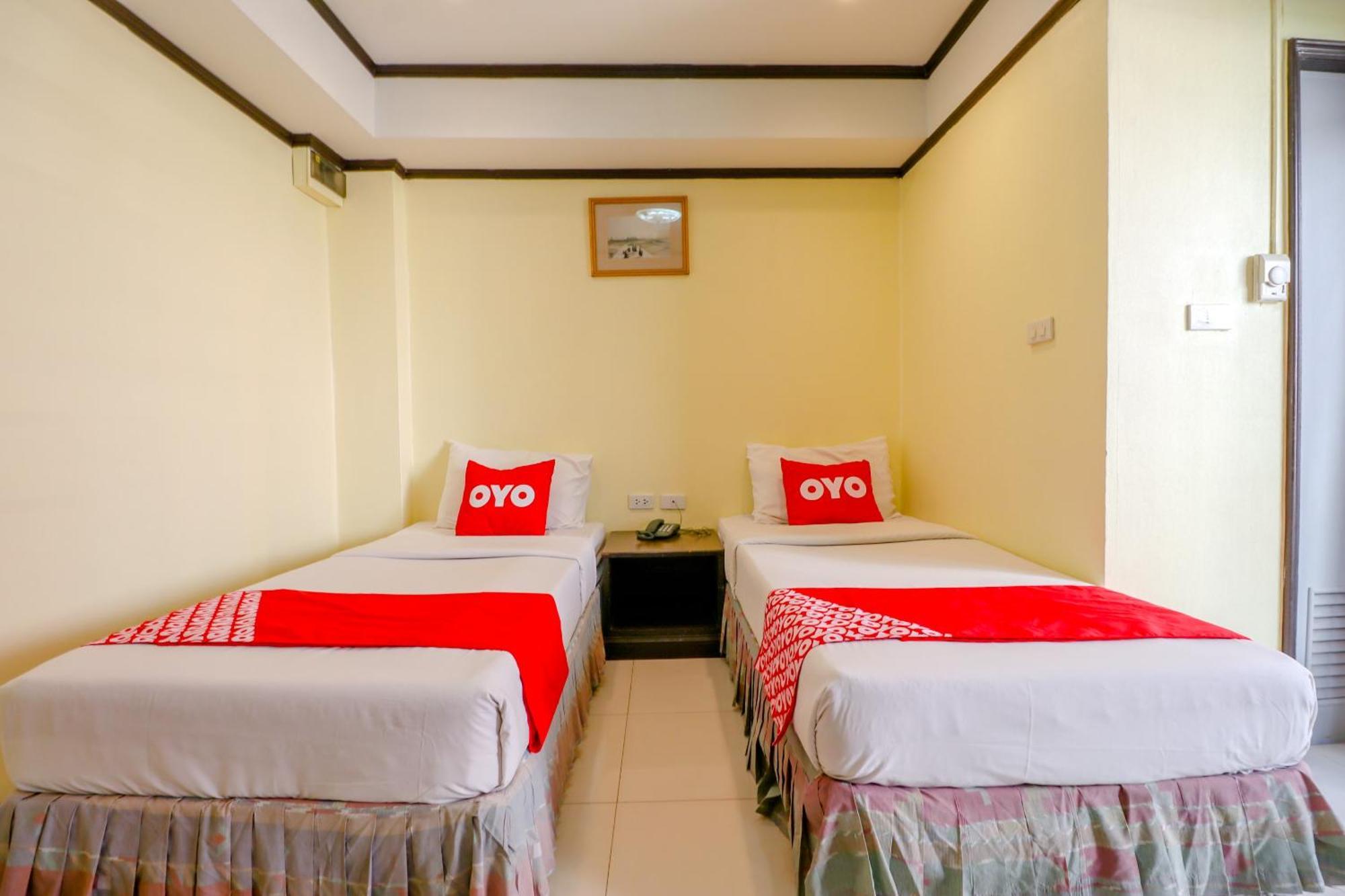 OYO 75385 Hotel Win Long Bangkok Buitenkant foto