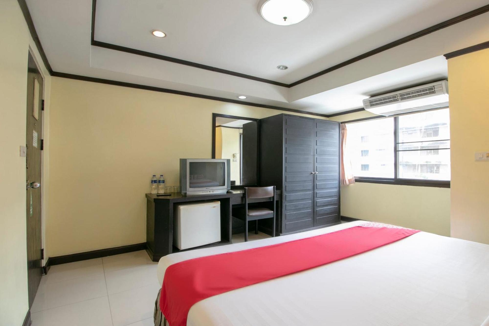 OYO 75385 Hotel Win Long Bangkok Buitenkant foto