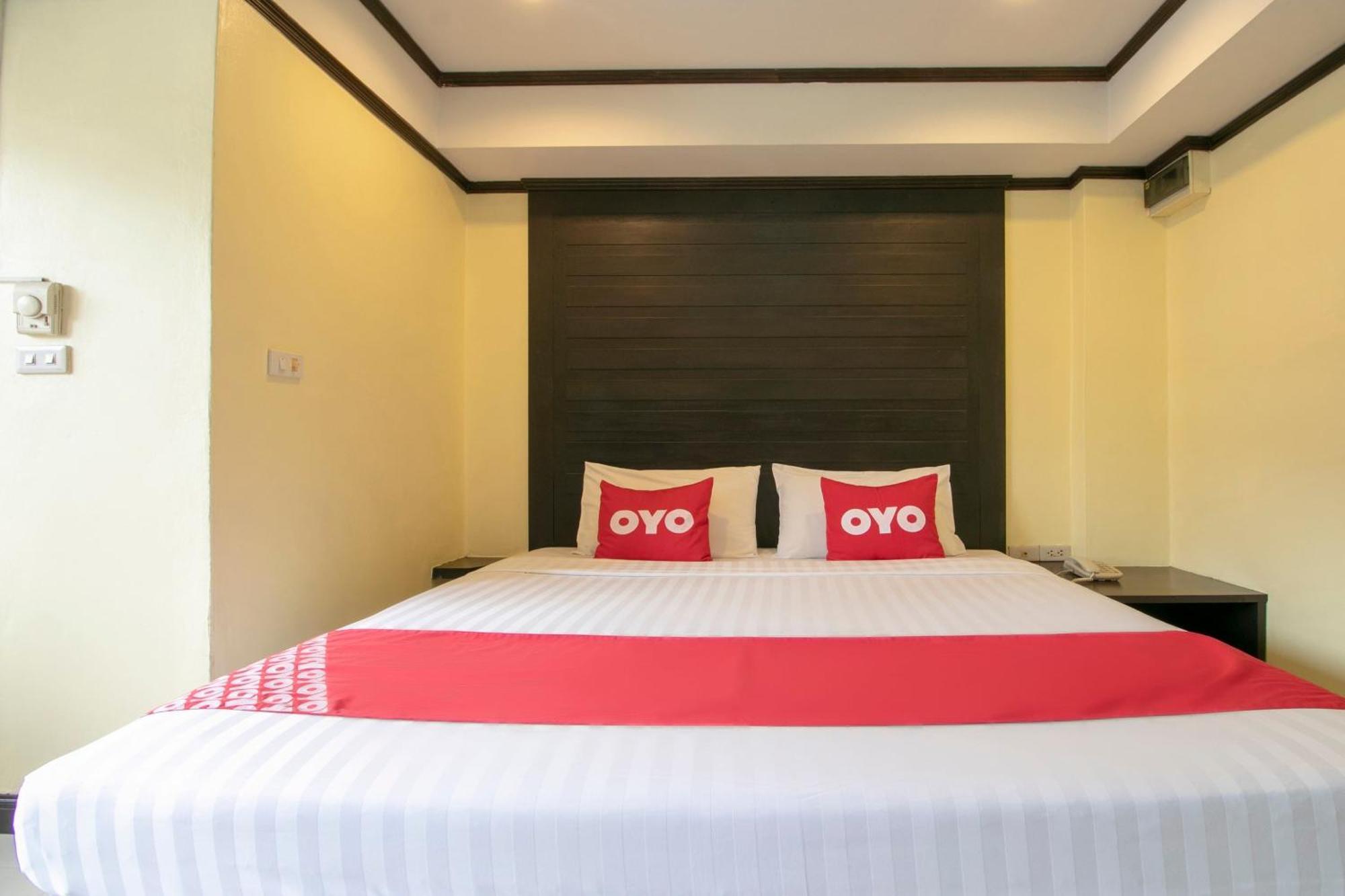 OYO 75385 Hotel Win Long Bangkok Buitenkant foto