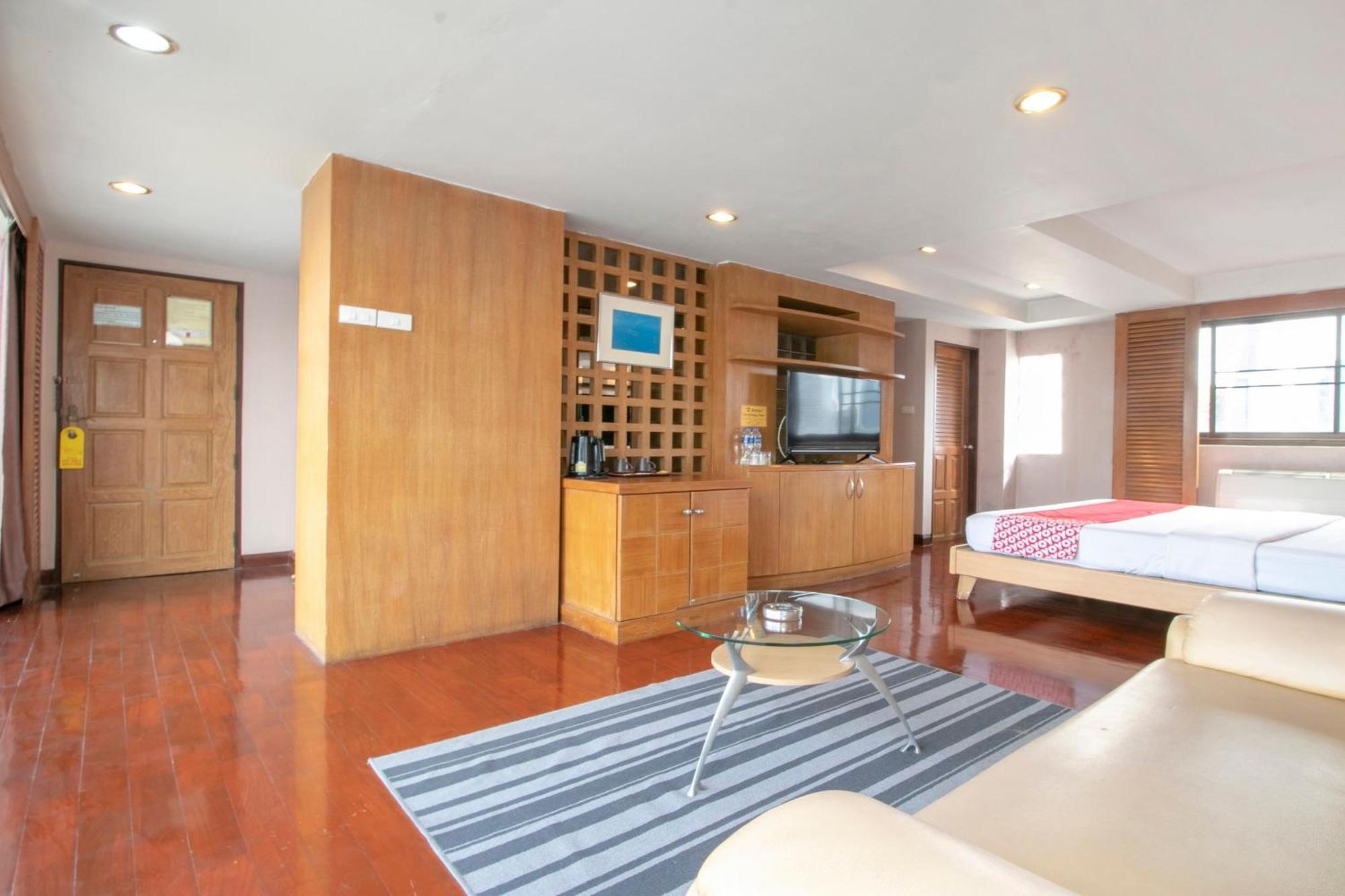 OYO 75385 Hotel Win Long Bangkok Buitenkant foto