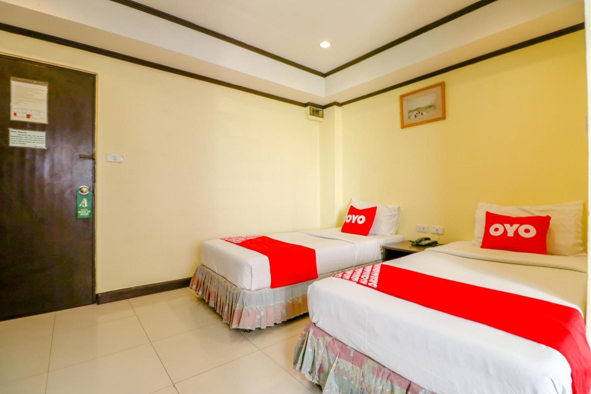 OYO 75385 Hotel Win Long Bangkok Buitenkant foto